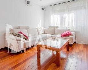 Sala d'estar de Planta baixa en venda en  Madrid Capital amb Calefacció