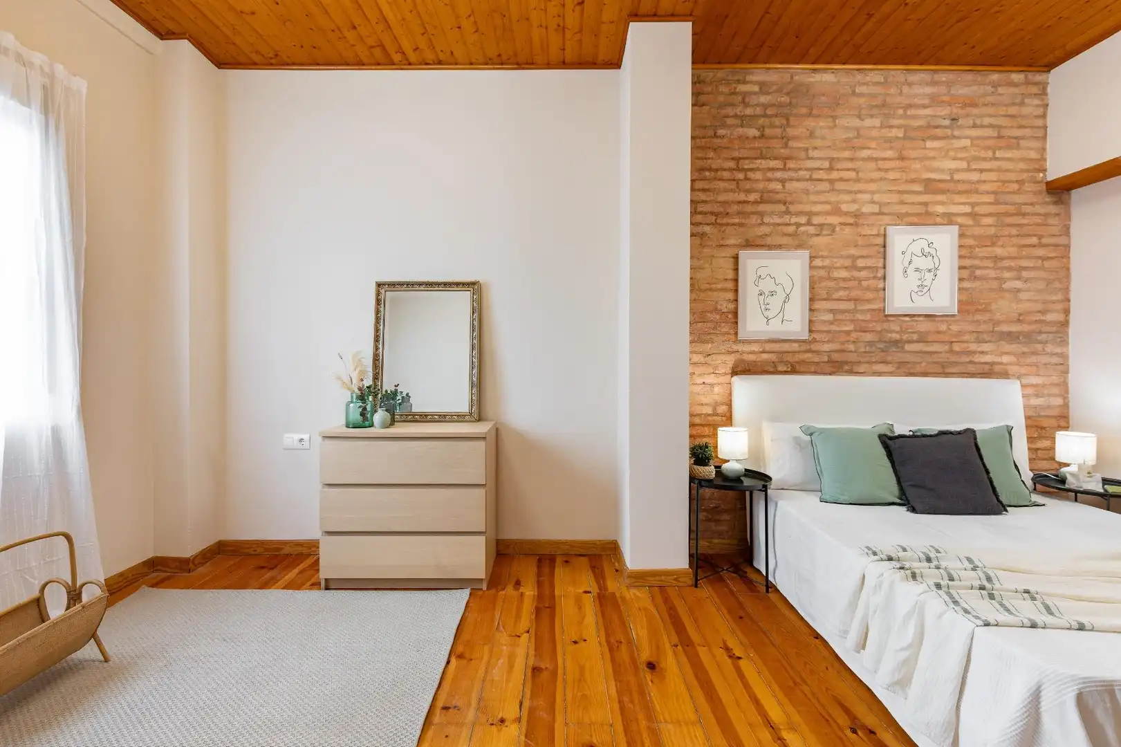 Schlafzimmer von Maisonette zum Verkauf in Valencia mit Klimaanlage und Balkon