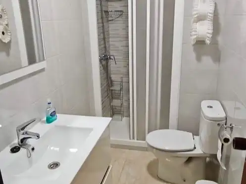 Bany de Pis en venda en Santa Pola amb Aire condicionat, Terrassa i Balcó