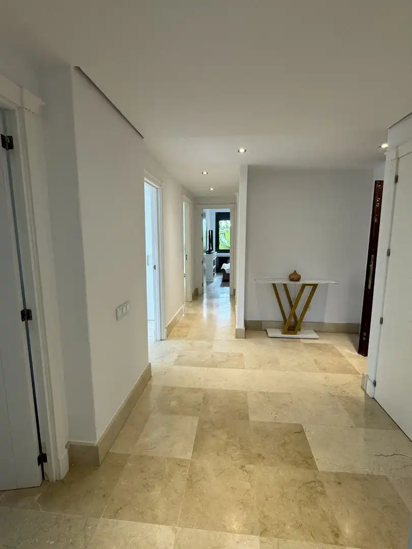 Piso con ascensor en venta en Nueva Andalucía, imagen 23