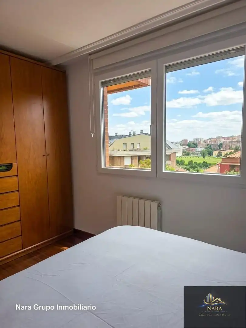 Schlafzimmer von Wohnung zum Verkauf in Santander mit Heizung, Privatgarten und Parkett