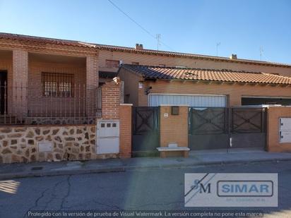 Exterior view of Single-family semi-detached for sale in Burguillos de Toledo  with Terrace