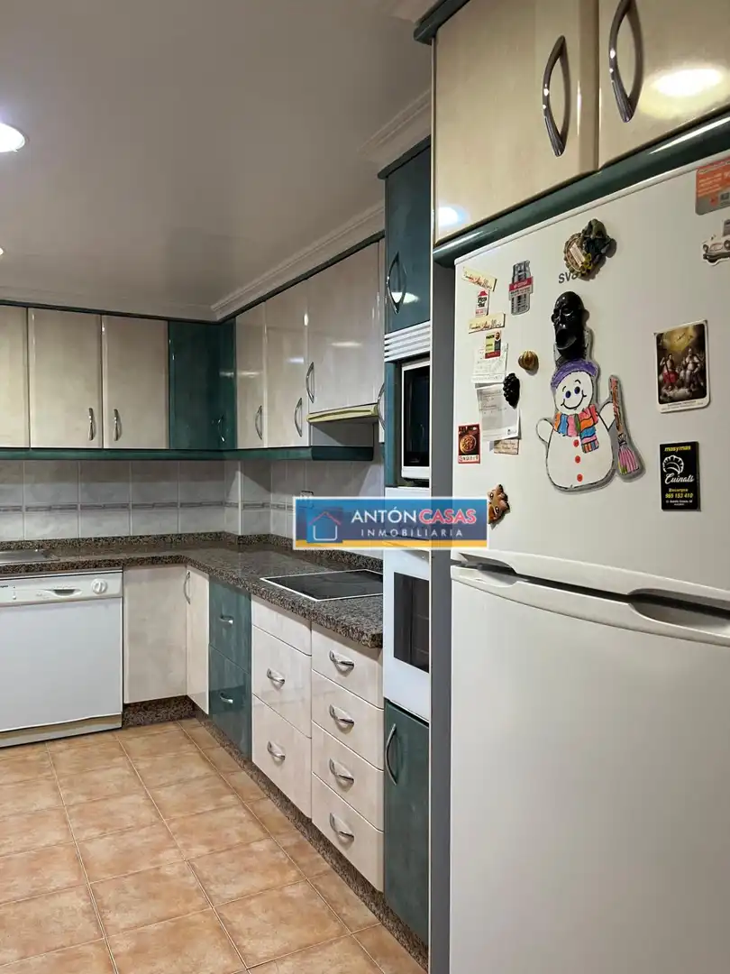 Cuina de Pis en venda en Alicante / Alacant amb Aire condicionat, Terrassa i Moblat
