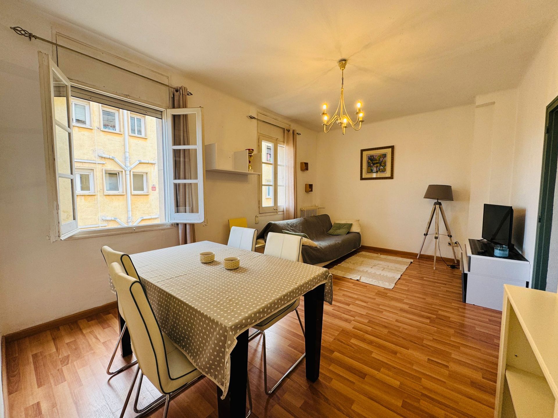 Living room of Flat for sale in Figueres  with Heating and Parquet flooring