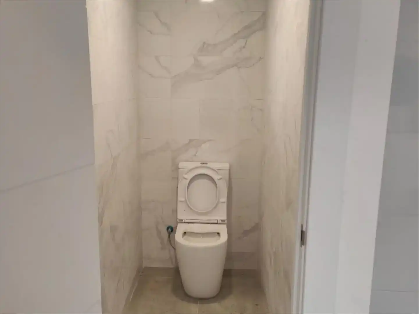 Badezimmer von Fabrikhallen zur Miete in Legutio