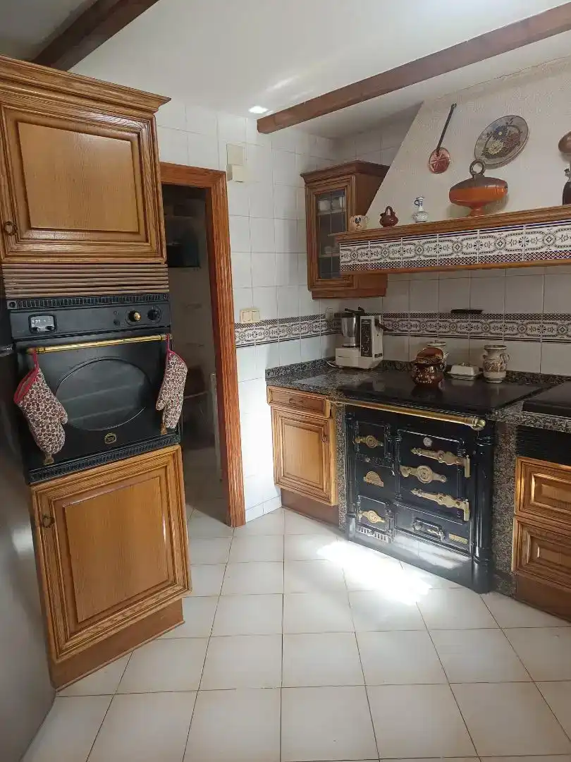 Cocina de Casa o chalet en venta en Brazuelo con Jardín privado, Trastero y Amueblado
