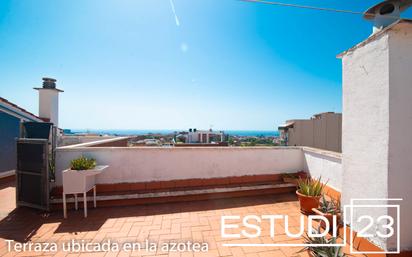 Exterior view of Flat for sale in Badalona  with Terrace and Balcony