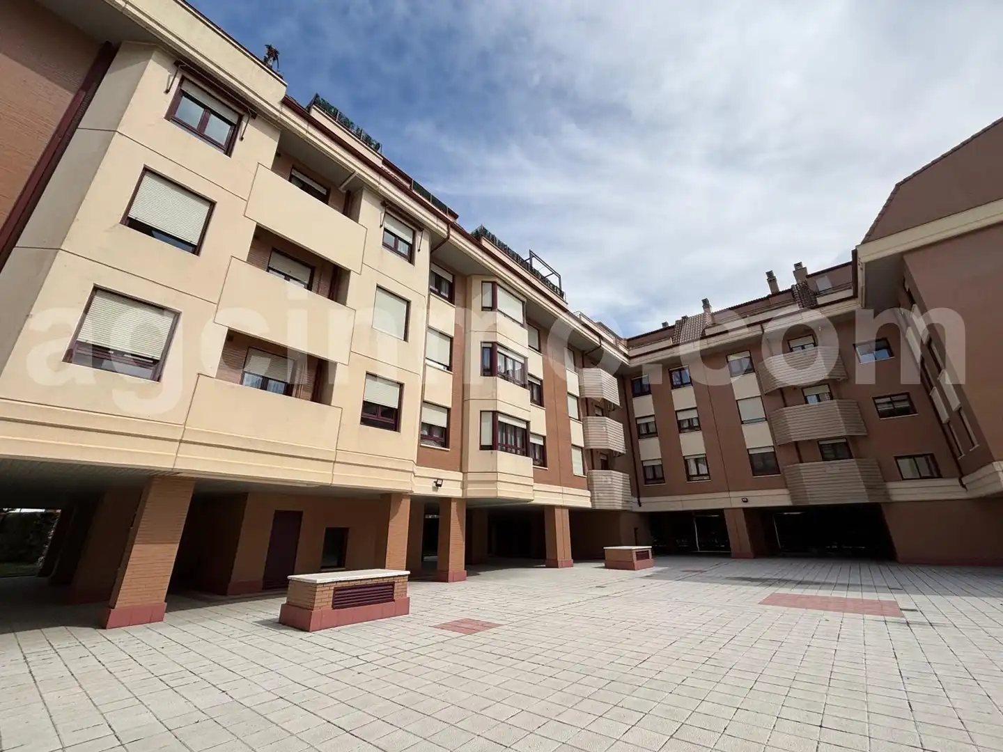 Piso de alquiler en Calle Ribera de Carrión, Parque Alameda - Paula López
