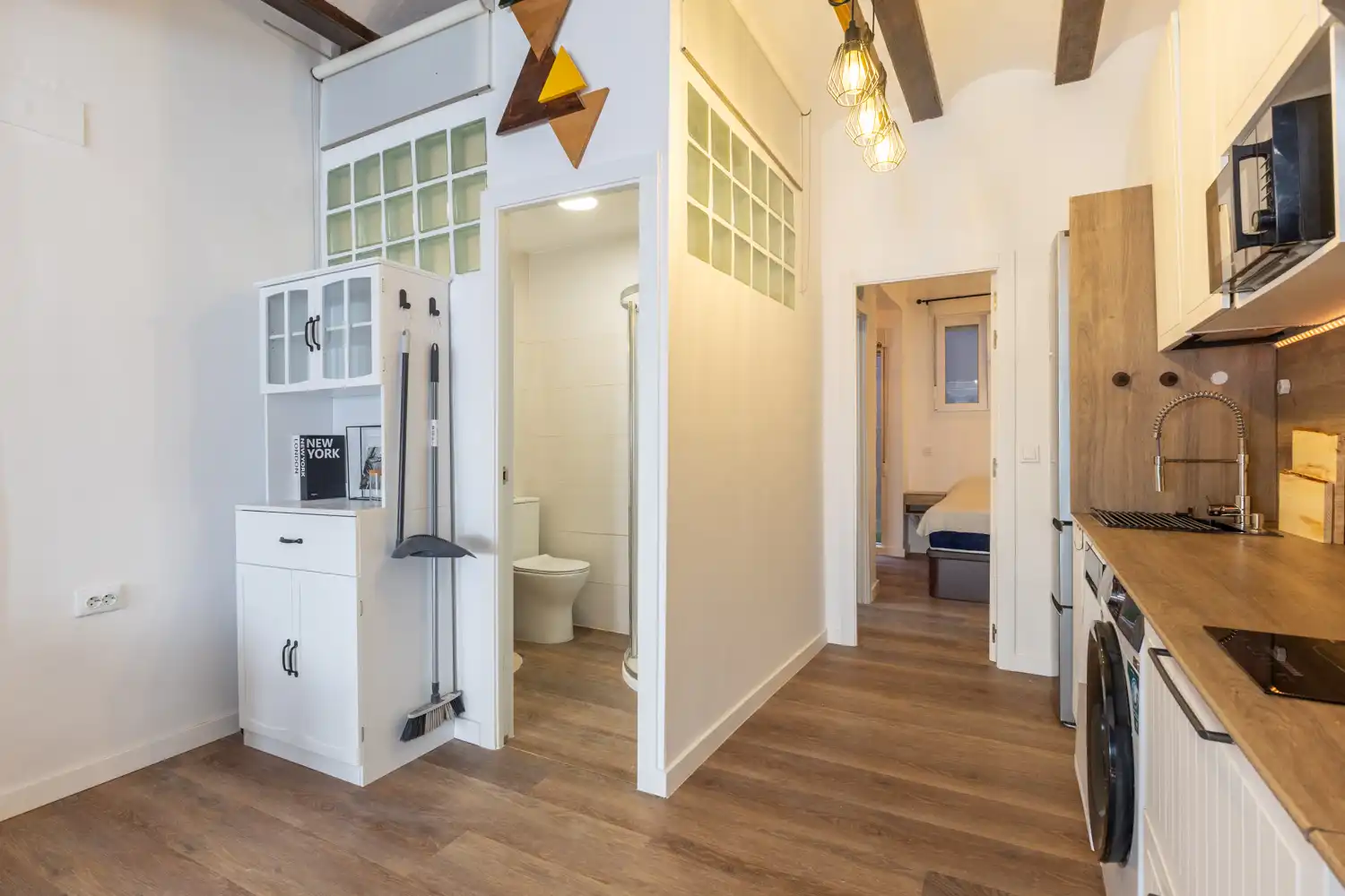 Wohnung zur Miete in Valencia mit Klimaanlage, Heizung und Parkett