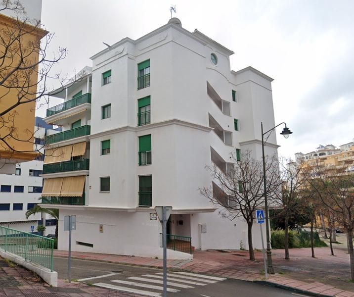 Exterior view of Flat for sale in Estepona  with Air Conditioner, Heating and Private garden
