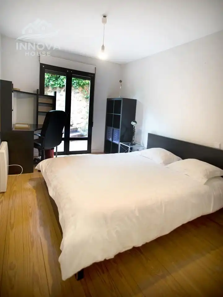 Habitación de Piso para compartir en Segovia con Calefacción, Jardín privado y Amueblado