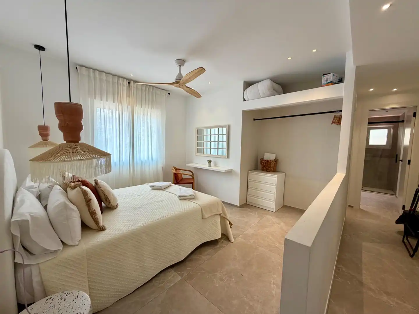 Habitación de Edificio en venta en Finestrat