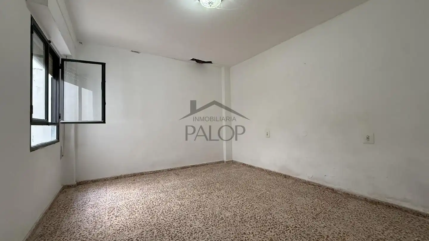 Aparcament de Planta baixa en venda en Simat de la Valldigna