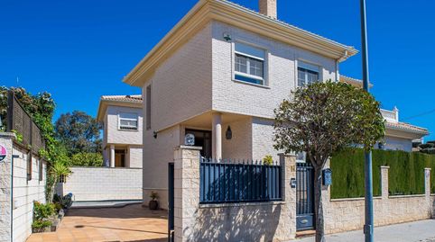 Photo 3 of Houses for sale in Plaza de Toros - Avenida Chapí - Trinquete, Elda