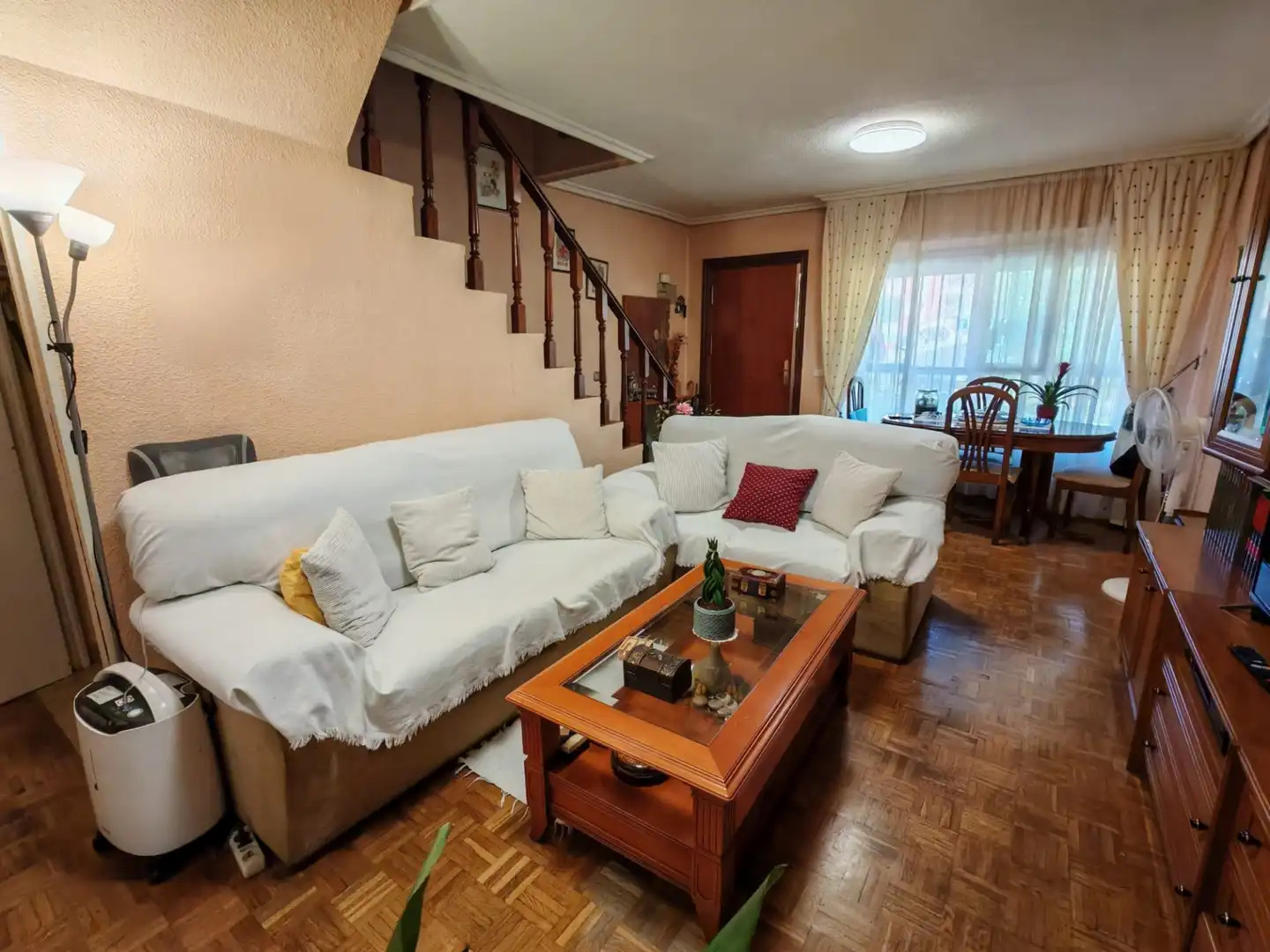 Sala de estar de Casa o chalet en venta en Majadahonda con Calefacción, Jardín privado y Parquet