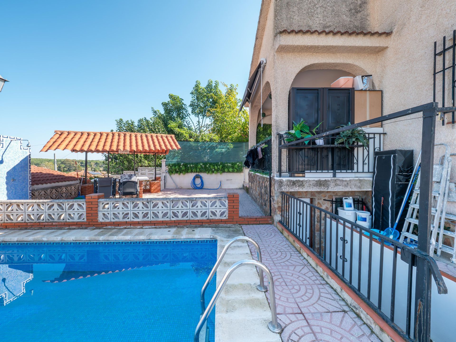 Piscina de Casa o xalet en venda en Riba-roja de Túria amb Aire condicionat, Calefacció i Terrassa
