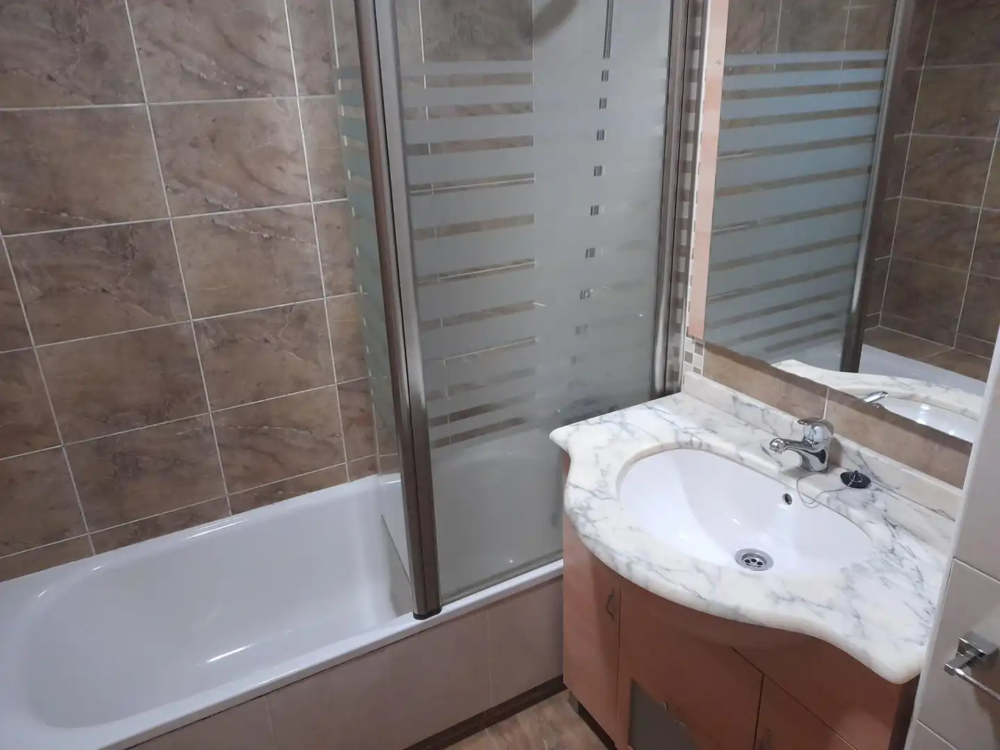 Badezimmer von Wohnung zum Verkauf in Cáceres mit Heizung, Terrasse und Abstellraum