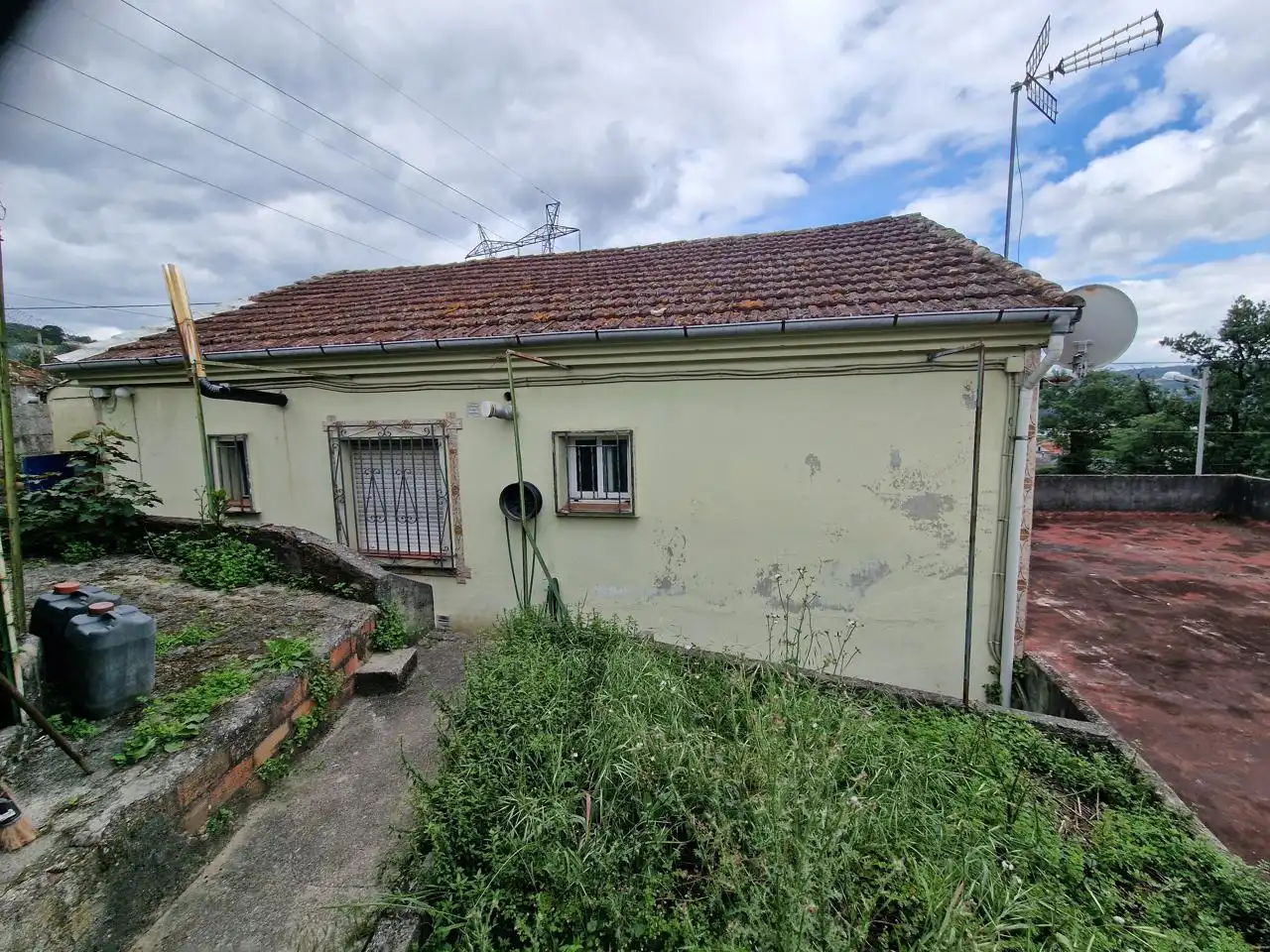 Vista exterior de Casa o chalet en venta en Ourense Capital  con Jardín privado y Terraza