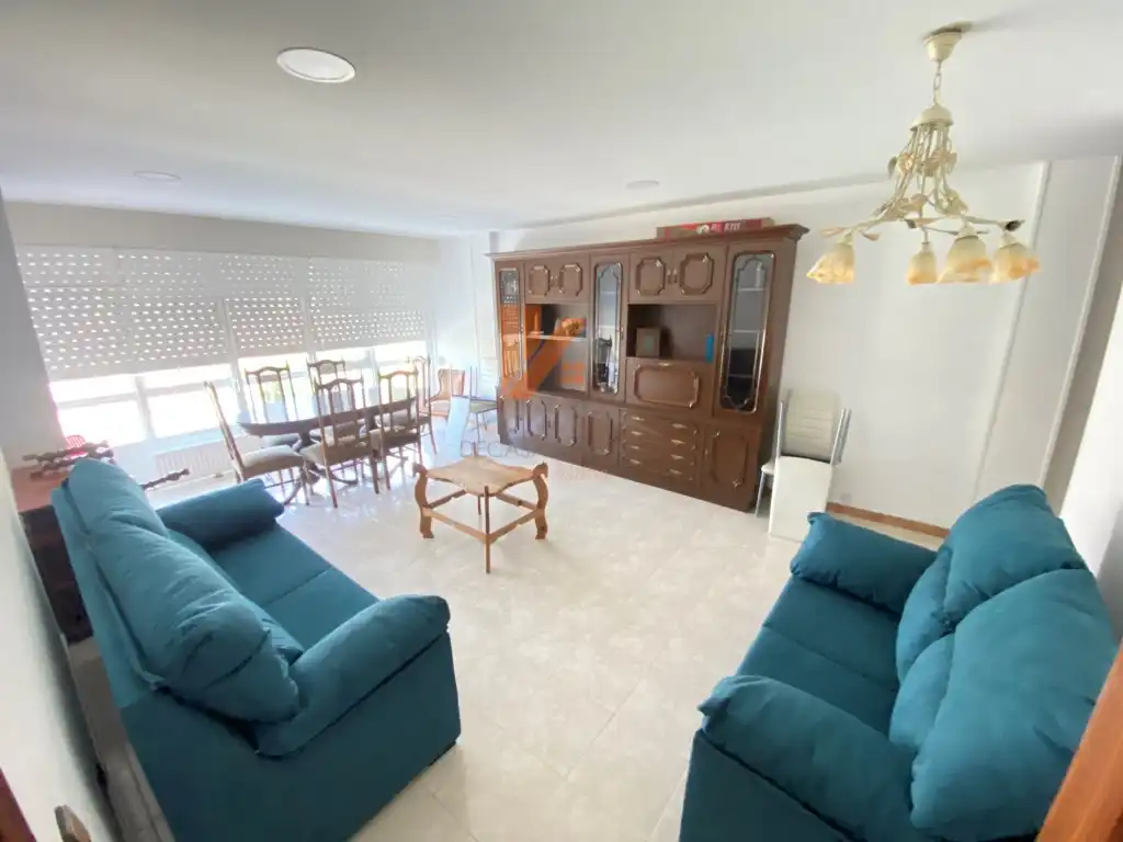 Living room of Flat for rent in Santiago de Compostela   with Furnished
