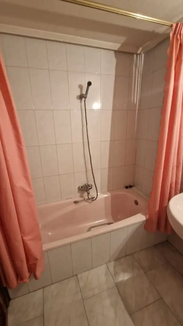 Baño de Piso en venta en León Capital  con Calefacción, Parquet y Terraza