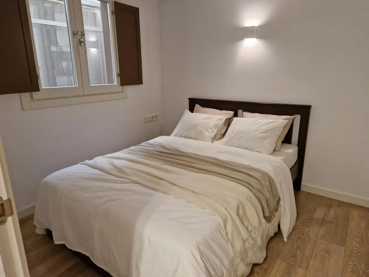 Dormitori de Àtic en venda en Barcelona amb Aire condicionat i Terrassa