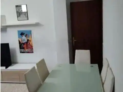 Piso de alquiler en Feria