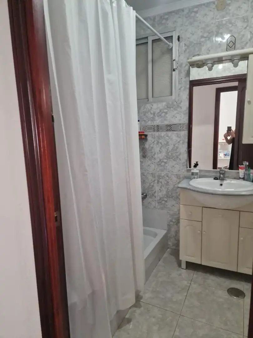 Bathroom of Flat for sale in Cádiz