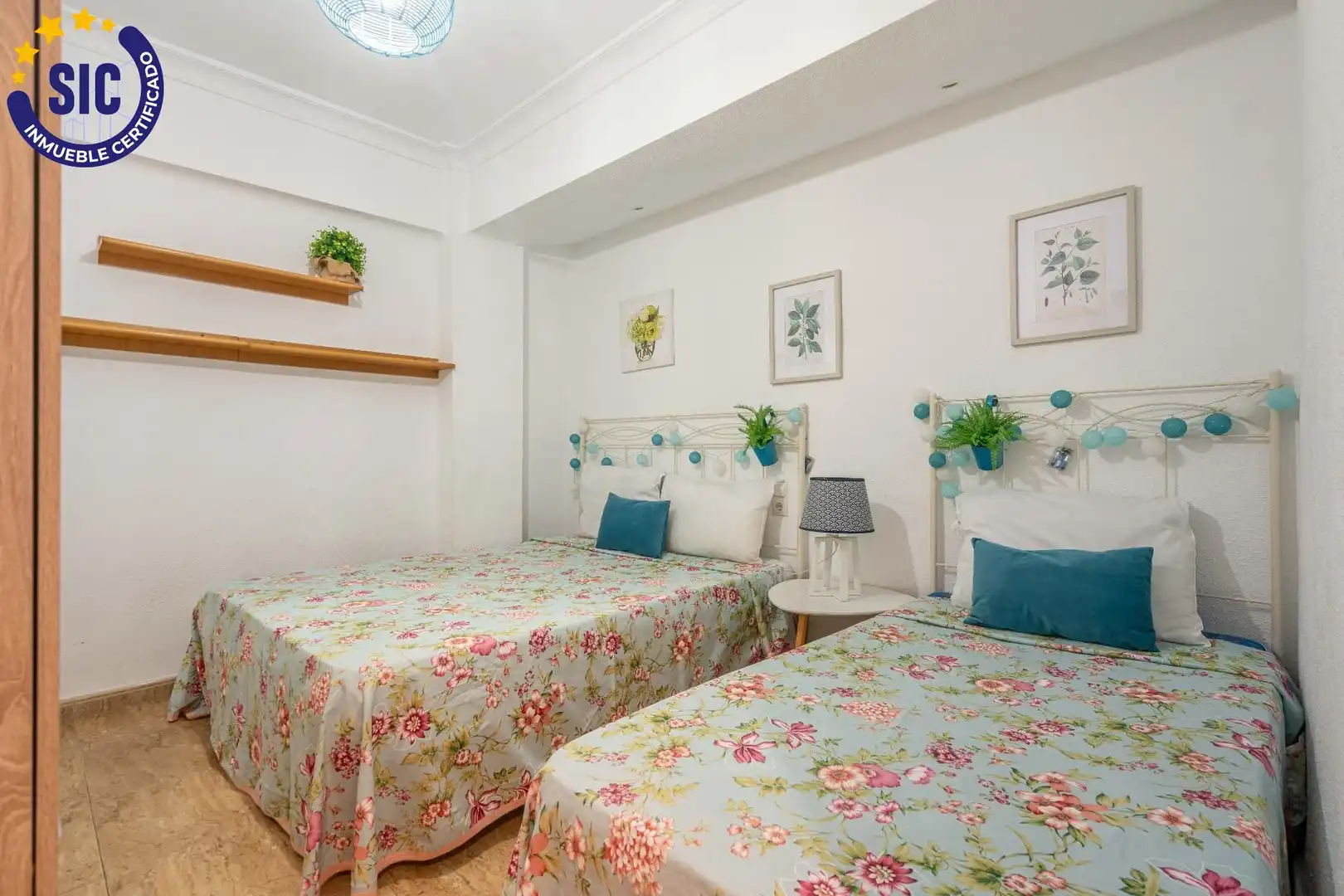 Dormitori de Apartament en venda en Sueca amb Terrassa i Balcó