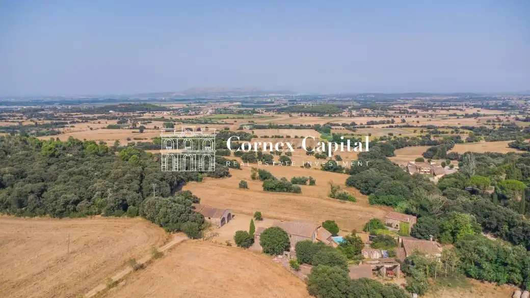 Country house zur Miete in Rupià mit Klimaanlage, Heizung und Privatgarten