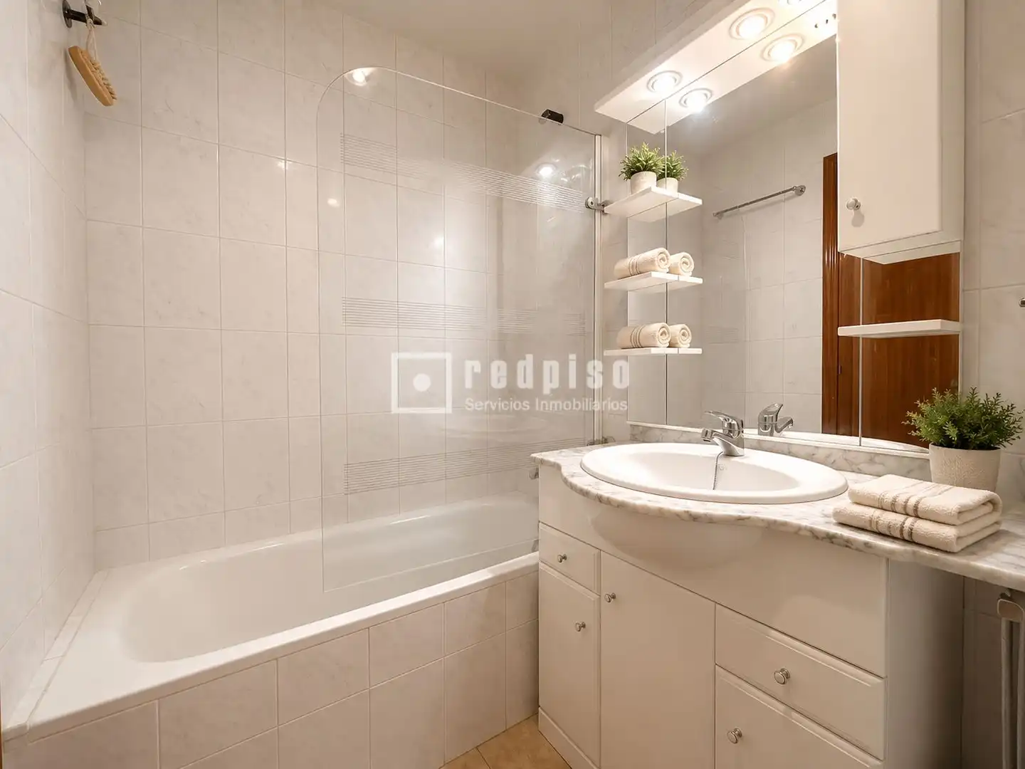 Bathroom of Houses for sale in Parla  with Heating, Terrace and Storage room