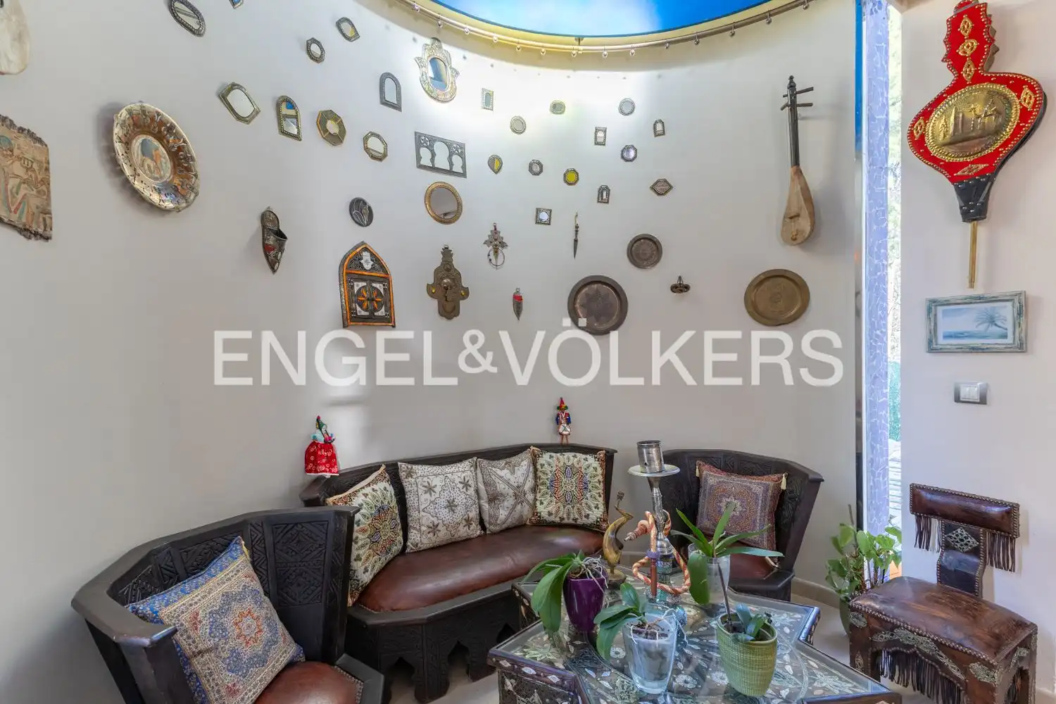 Houses for sale in Gilet  with Air Conditioner, Heating and Private garden