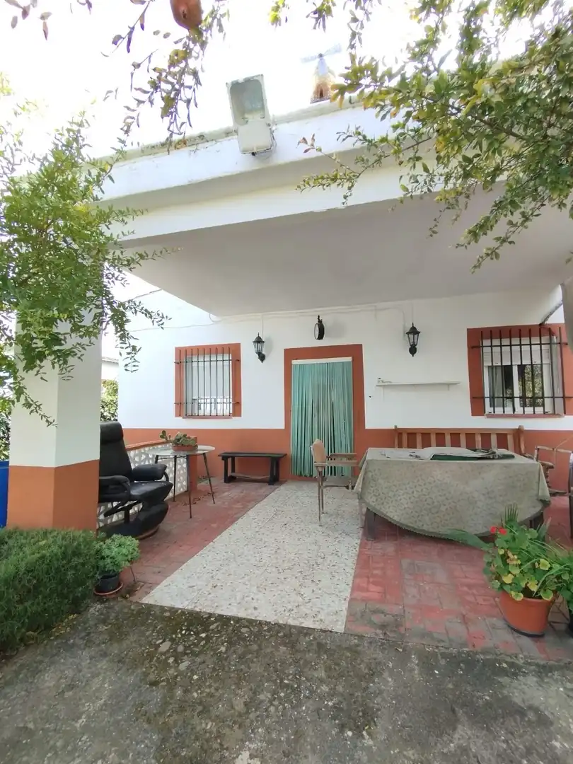 Vista exterior de Casa o chalet en venta en Valverde de Mérida con Trastero, Piscina y Amueblado