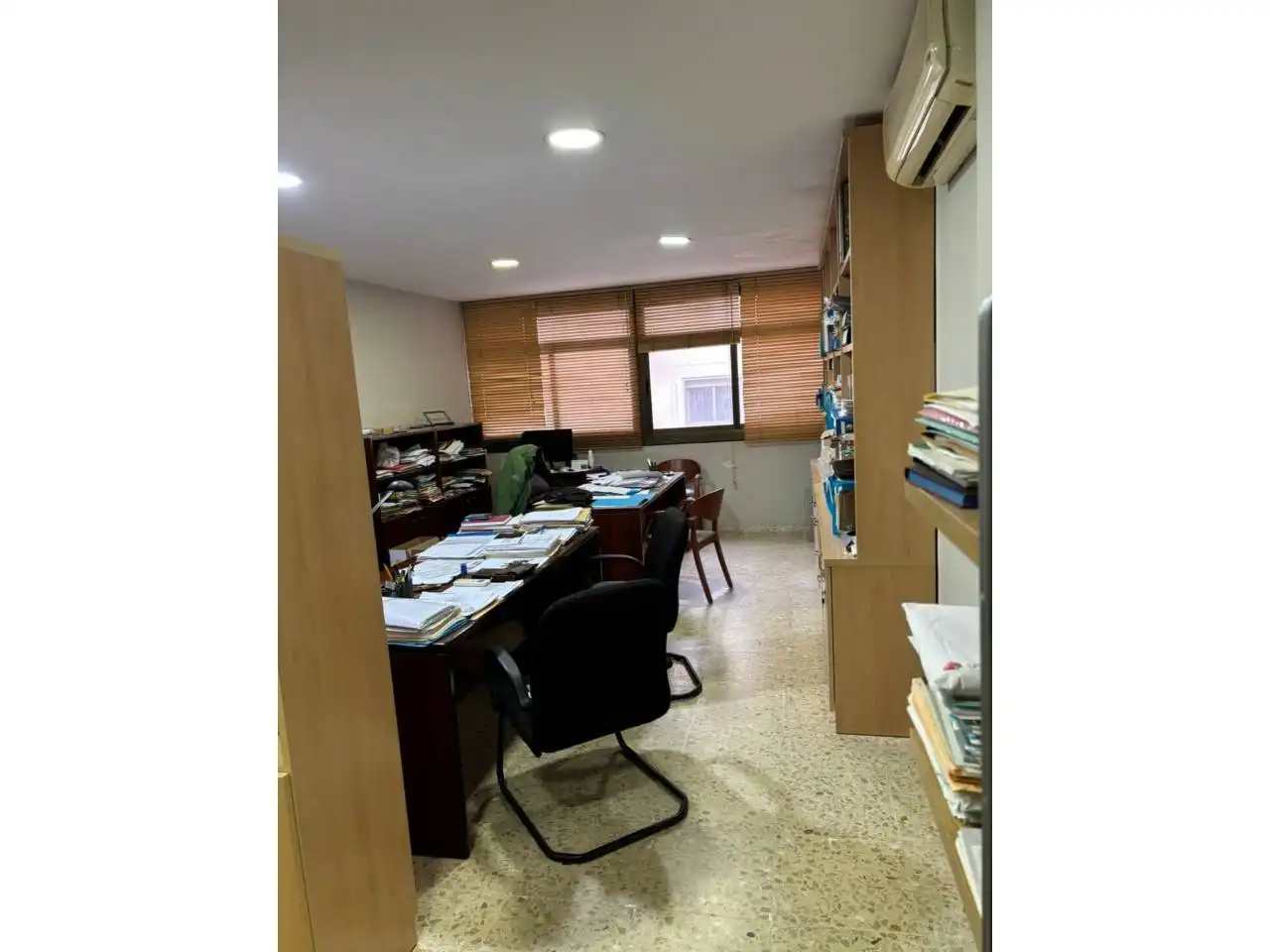 Oficina de alquiler en Sevilla con Aire acondicionado