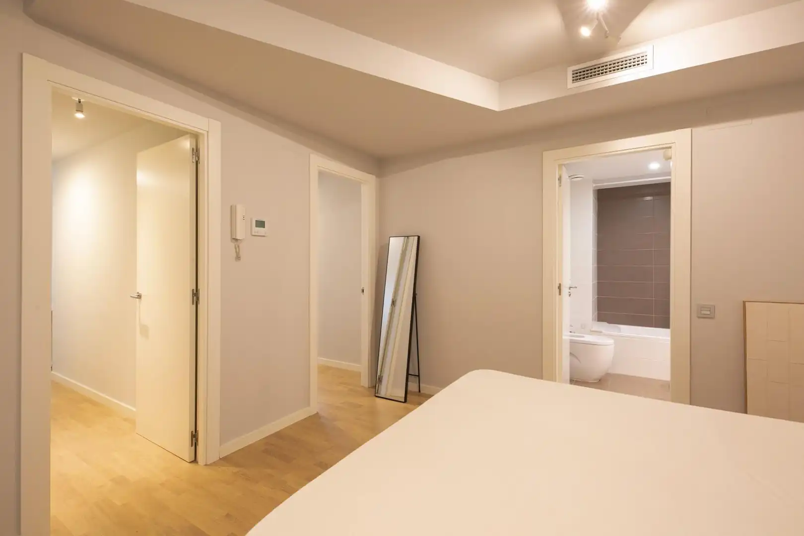 Bedroom of Duplexes for sale in Barcelona  with Parquet flooring, Furnished and Community pool