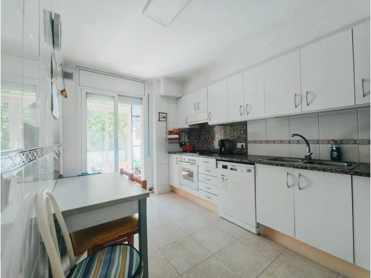 Kitchen of Flat for sale in Centre
