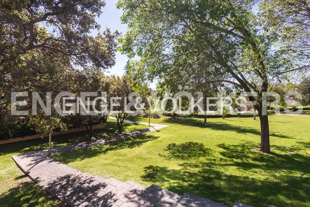 Flat for rent in Las Rozas de Madrid  with Air Conditioner, Heating and Private garden