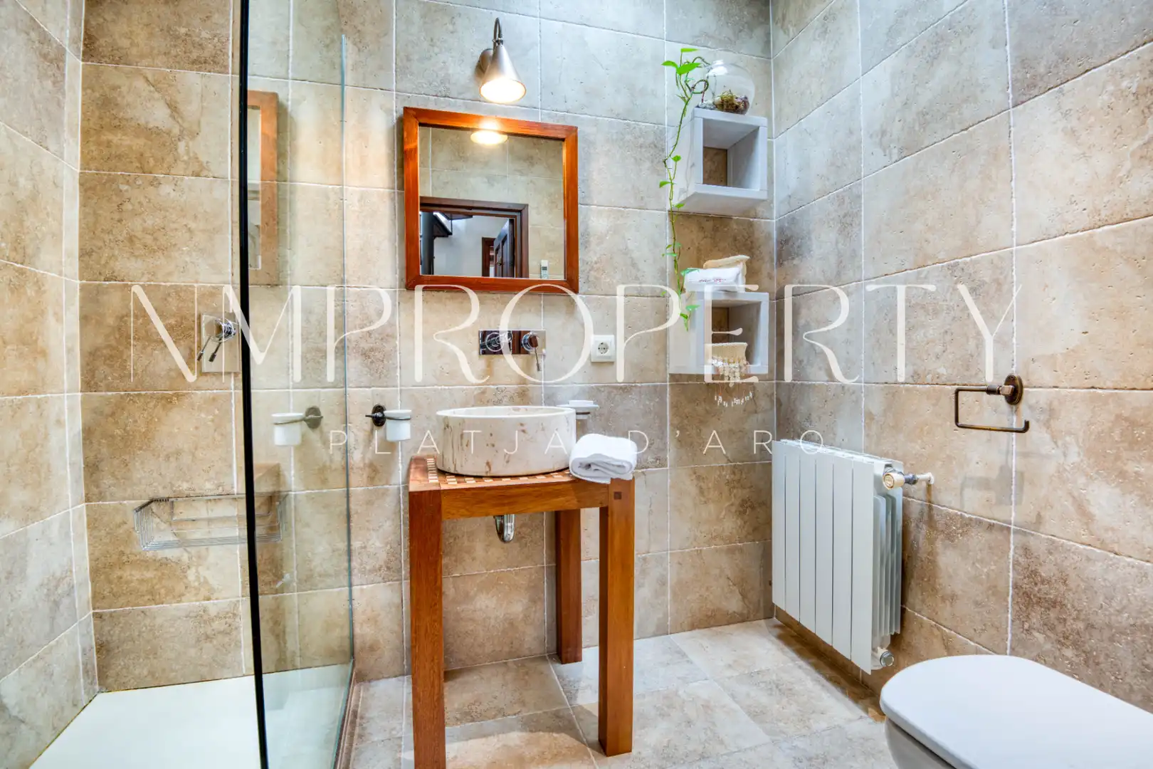 Baño de Finca rústica de alquiler en Castell d'Aro, Platja d'Aro i s'Agaró con Jardín privado, Terraza y Amueblado