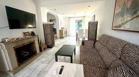 Photo 3 of Single-family semi-detached to rent in Calle Chopos Los, 2, Castillo Sohail - Myramar, Málaga