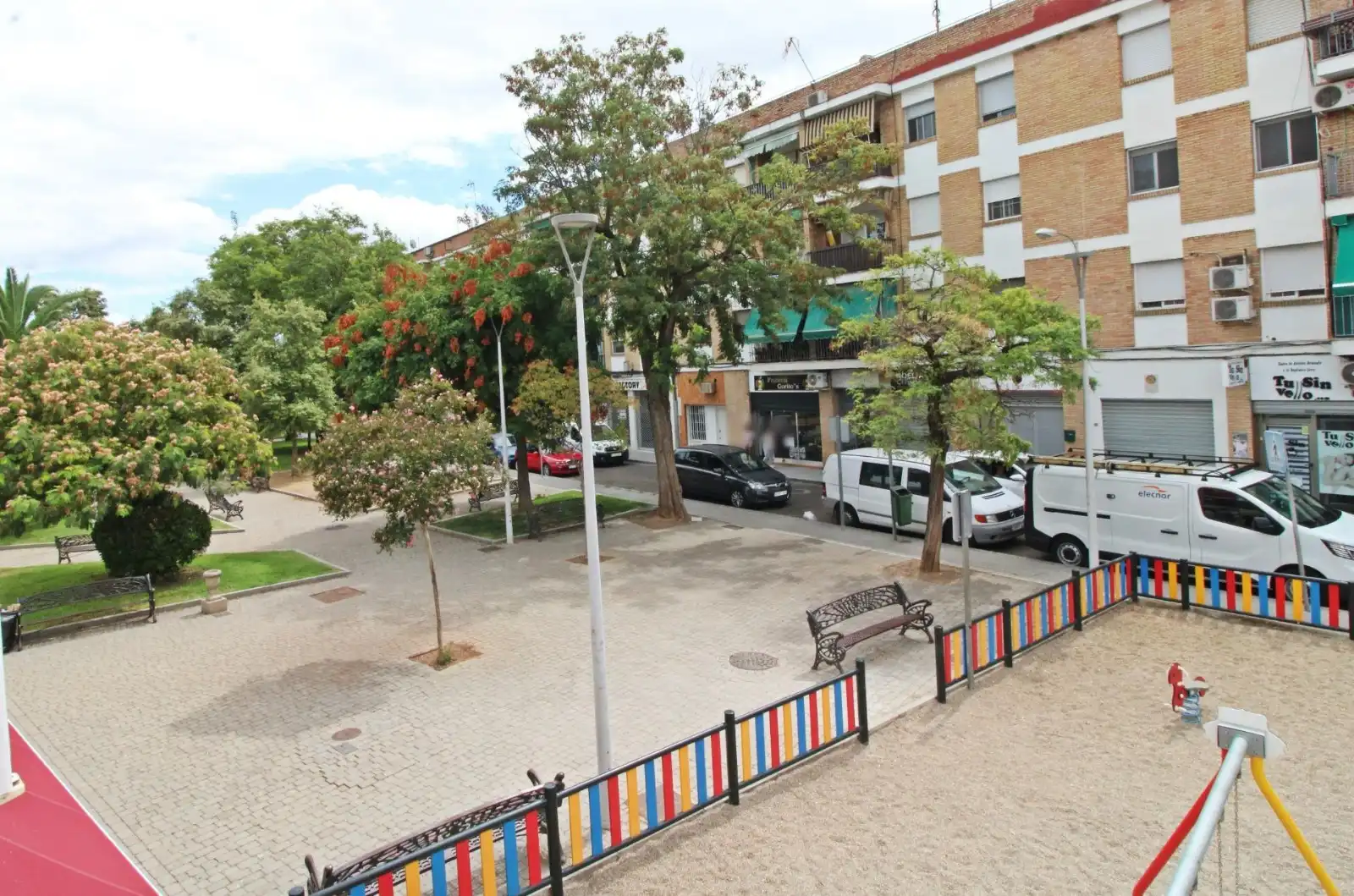 Vista exterior de Casa o xalet en venda en Córdoba amb Terrassa