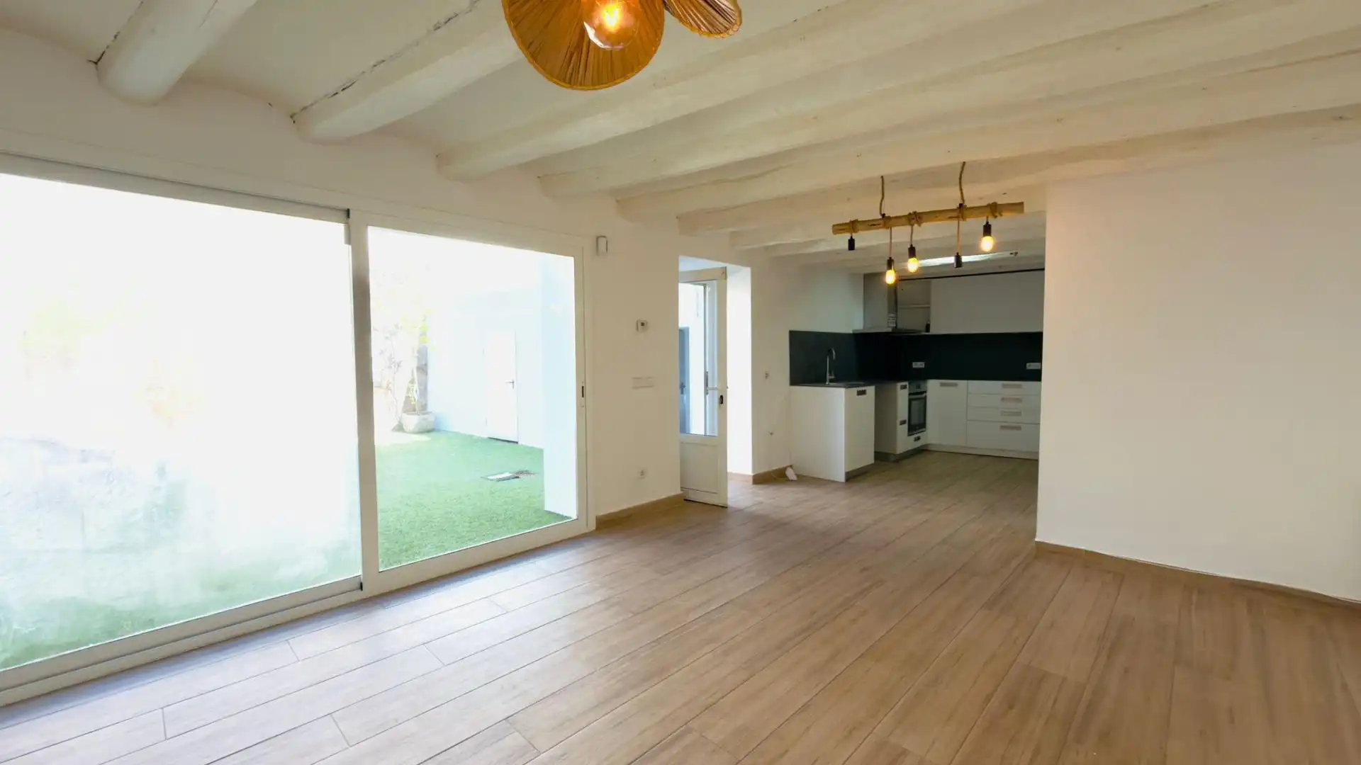 Sala de estar de Casa o chalet en venta en Sant Pere de Riudebitlles con Aire acondicionado, Calefacción y Parquet