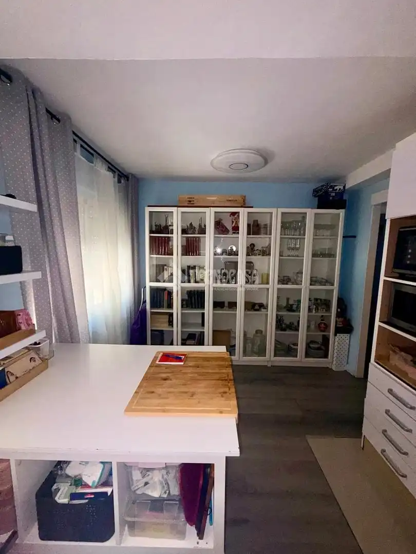 Kitchen of Flat for sale in Sevilla  with Heating
