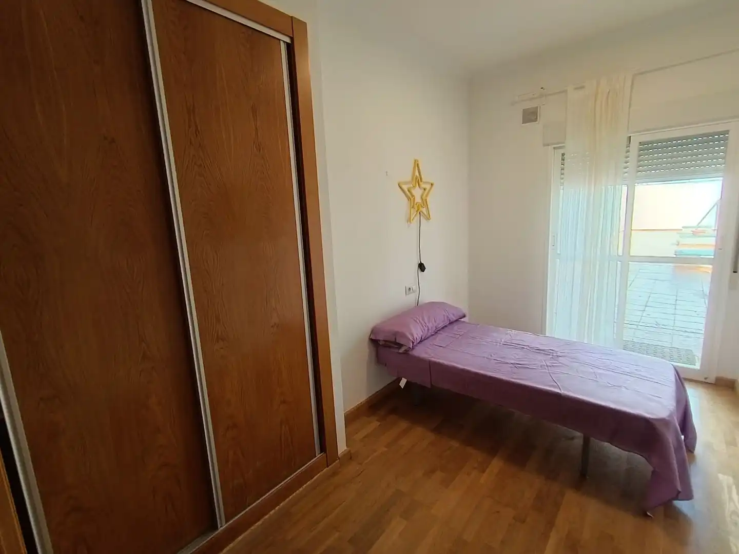 Dormitori de Apartament en venda en Lorca amb Aire condicionat, Terrassa i Moblat
