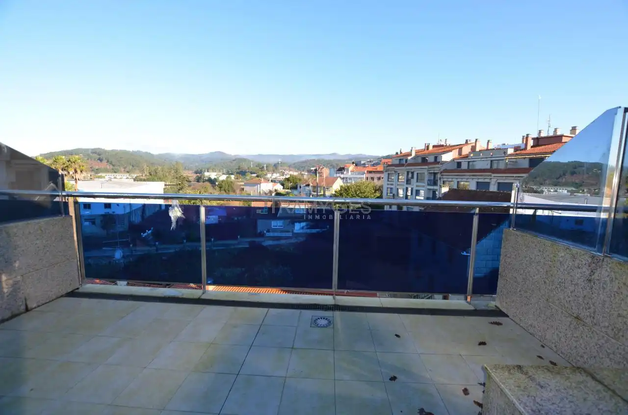 Terrace of Attic for sale in Soutomaior  with Heating and Terrace