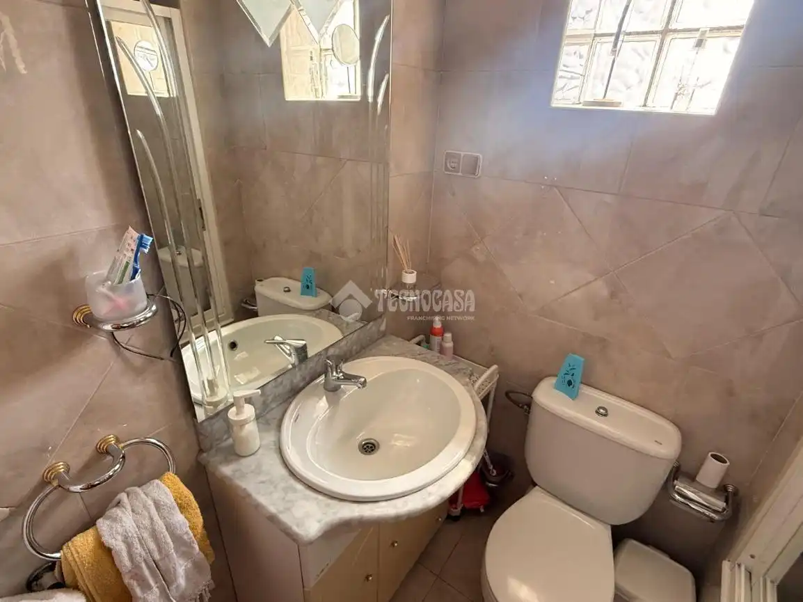 Badezimmer von Gebäude zum Verkauf in Villaquilambre