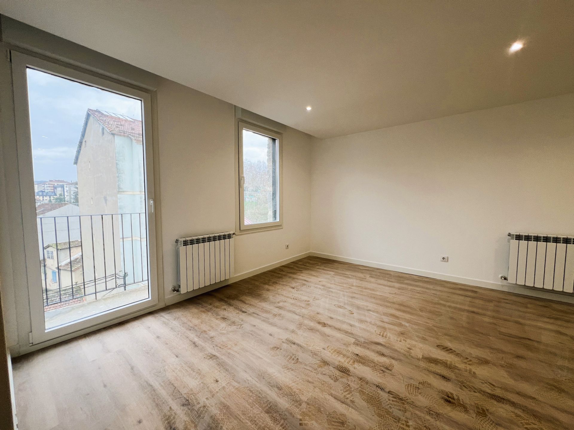 Flat for sale in A Carballeira