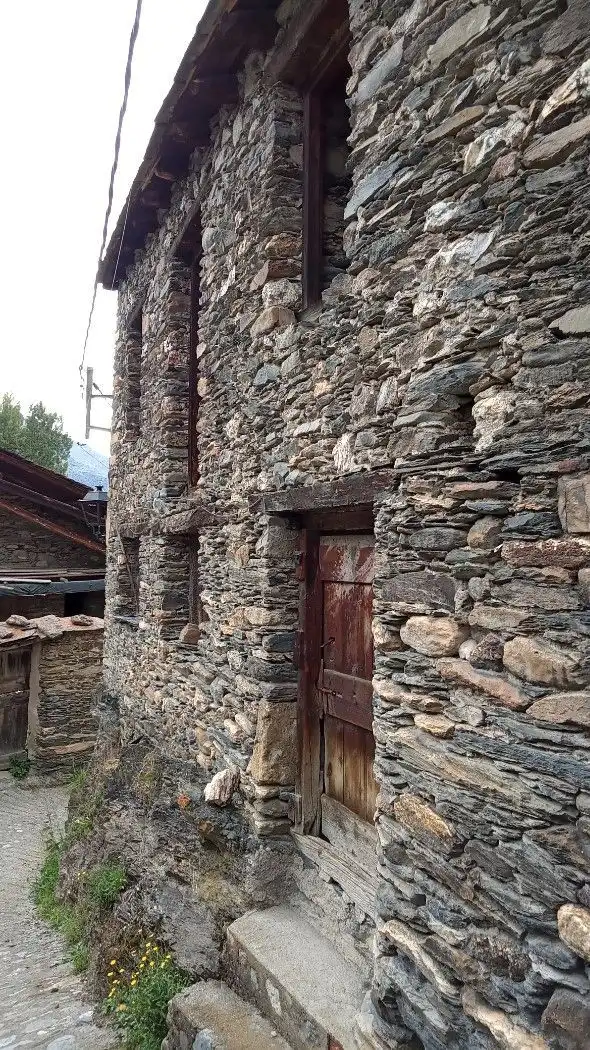 Vista exterior de Casa o xalet en venda en La Guingueta d'Àneu amb Traster