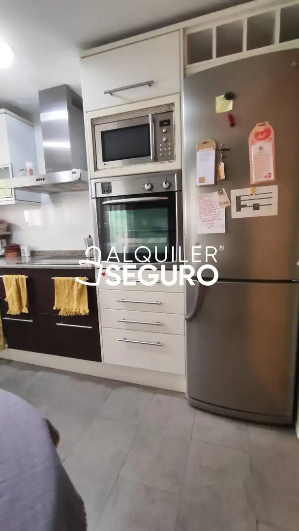 Kitchen of Flat for rent in Valencia  with Air Conditioner, Heating and Terrace