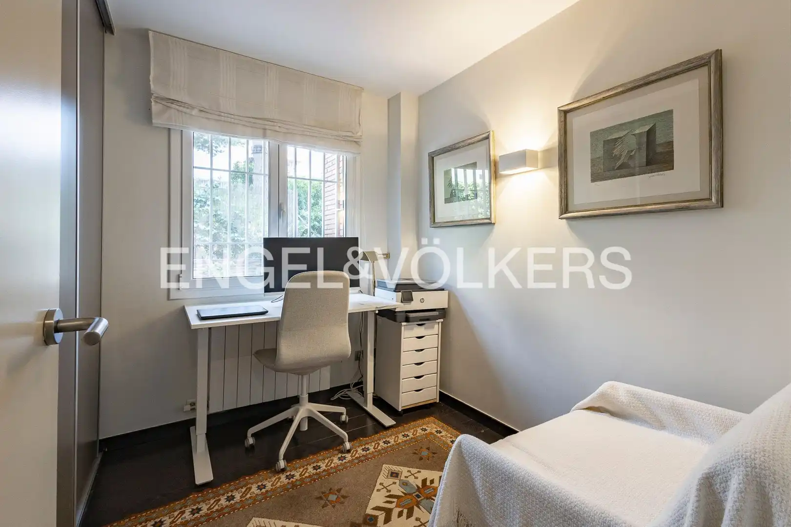 Dormitori de Apartament en venda en Esplugues de Llobregat amb Aire condicionat, Calefacció i Jardí privat