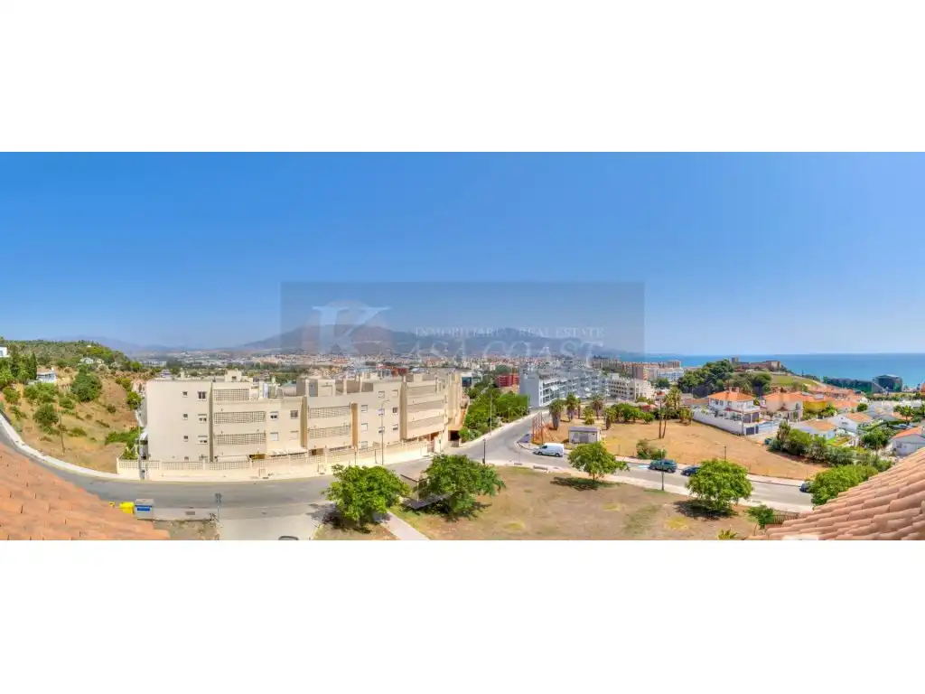 Attic for sale in Castillo Sohail - Myramar