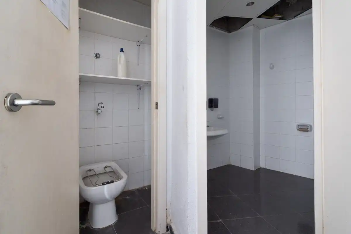 Bathroom of Commercial properties for rent in Murcia